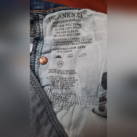 *LAST CHANCE Blank NYC Jeans - Picture 3 of 4